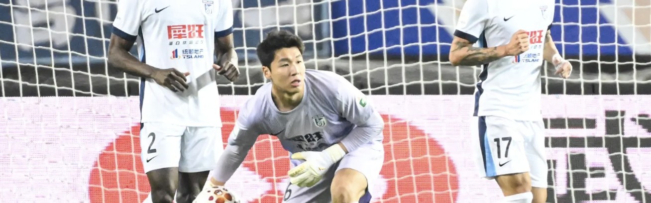 移动游戏APP-2连败丢9球 中超主场最疯狂球队噩梦开局 47岁主帅哽咽：责任在我