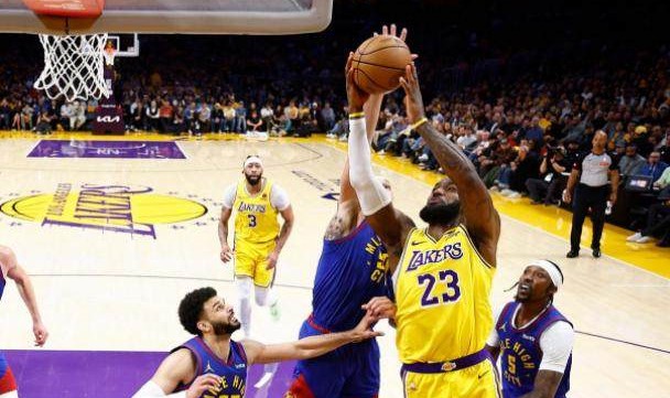 百家乐-湖人0-3谁背锅？拉塞尔八村垒被打爆，哈姆斗法完败